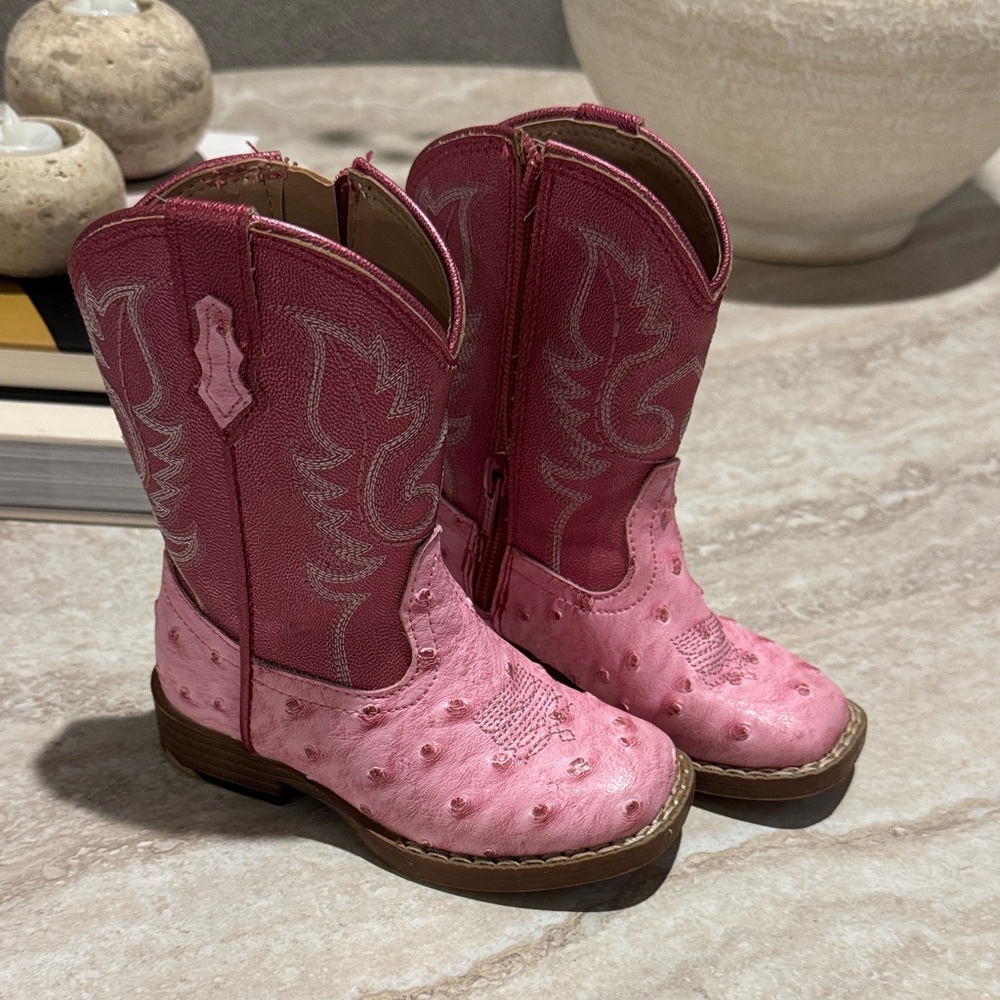 Size 7 toddler charming pink cowboy boots
